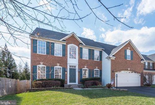 4640 Montega Dr, Woodbridge, VA 22192-5311