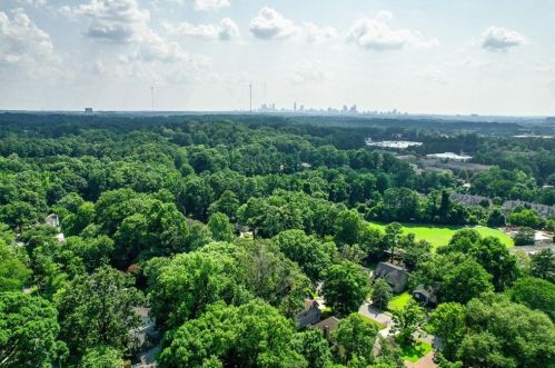 1711 Bridgeport Dr, Atlanta GA  30329-2531 exterior