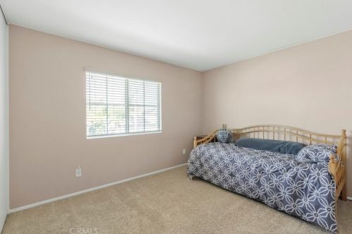 17876 Robusta Dr, Riverside CA  92503-7072 exterior