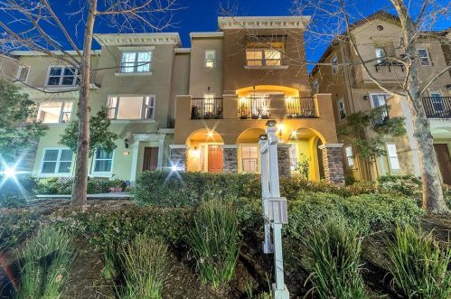 1867 Mccandless Dr, Milpitas, CA 95035-8004