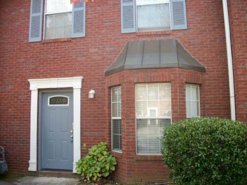 5805 Wind Gate Ln, Lithonia, GA 30058-2613