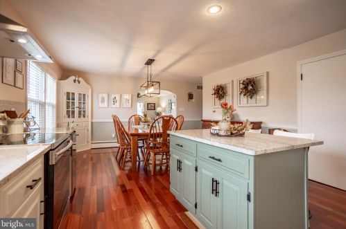 221 Clearview Rd, Hanover PA 17331-1311 exterior