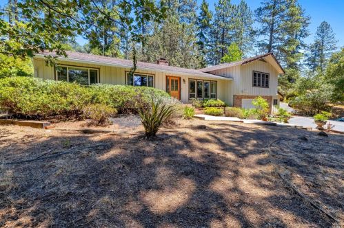 315 White Cottage Rd, Angwin, CA 94508-9769
