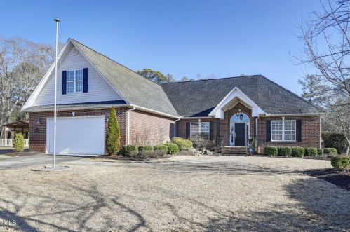 1249 Colts Pride Dr, Fayetteville, NC 28312-7000