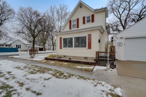 323 Prairie St, Swygert, IL 61764-2054