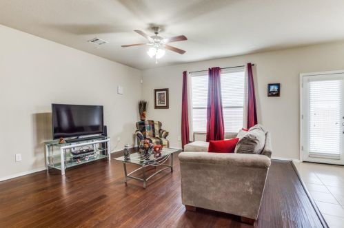 1004 Mdw Grn Ct, Princeton TX 75407-7900 exterior