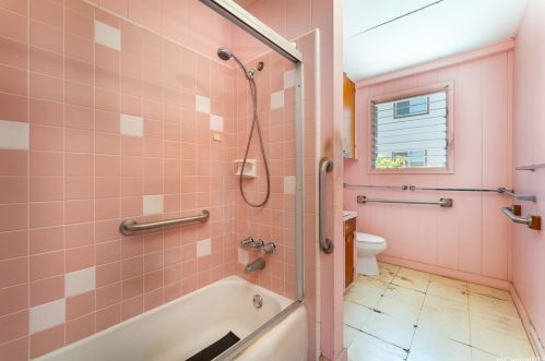 745 18 Ave, Honolulu HI  96816-4112 exterior