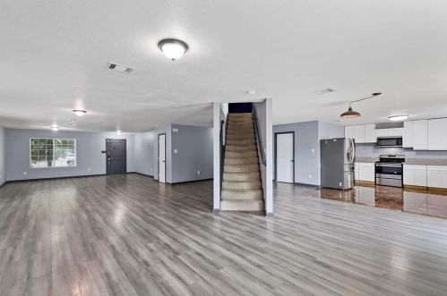 920 Canary Dr, Fort Worth TX  76131-8817 exterior