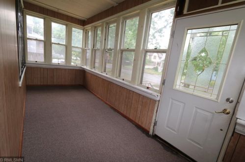360 Burgess St, Saint Paul MN  55117-5209 exterior