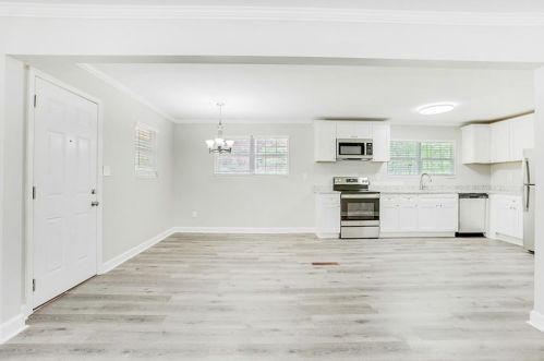 75 Highland Dr, Stockbridge GA  30281-4605 exterior