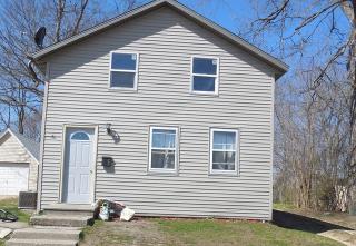 711 Nachusa Ave, Nelson, IL 61021-3558