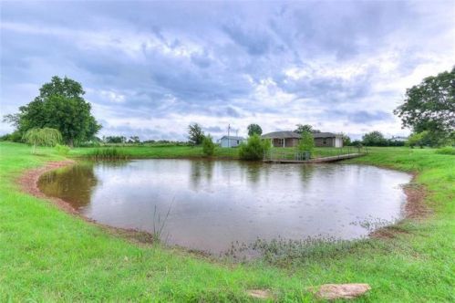 902 Hamner Park Rd, Carney, OK 74832-6003