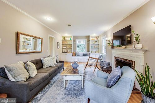 610 Ellsworth Dr, Silver Spring MD 20910-4301 exterior