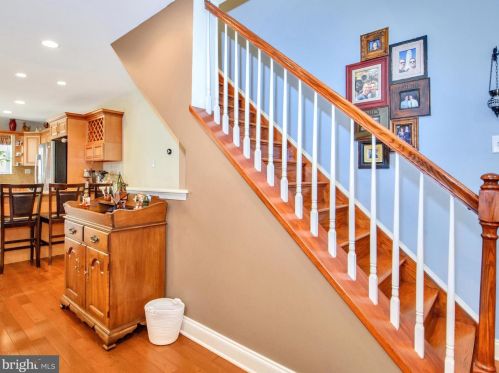 2533 12th St, Philadelphia, PA 19133-1124