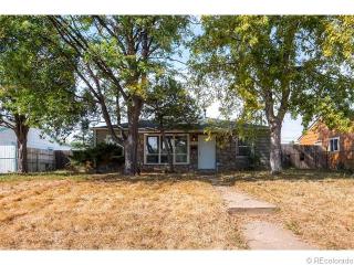 1131 Alton St, Denver CO  80010-3052 exterior