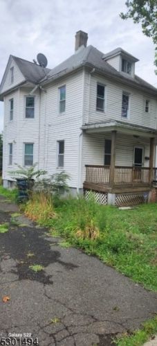 244 Garfield Ave, Plainfield, NJ 07062-1427