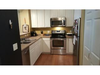 560 2nd St, Minneapolis MN  55401-2105 exterior