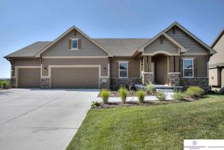 19267 Atlas St, Omaha, NE 68130-5005