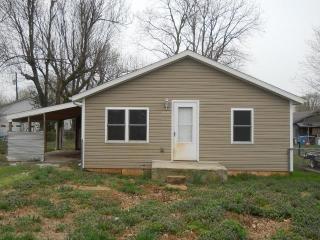 3242 Page St, Springfield MO  65802-5252 exterior
