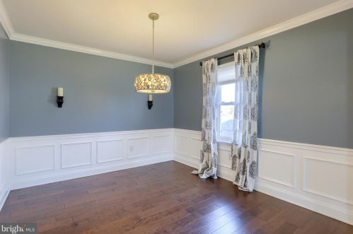 1551 Dunmore Dr, Lancaster PA  17602-1247 exterior