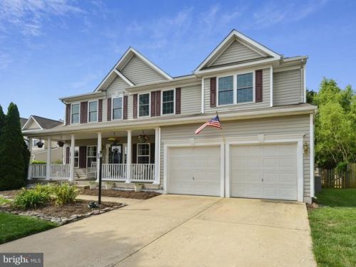 8890 Tenbury Ct, Bristow, VA 20136-2015