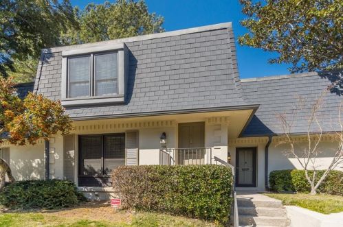 75 Adrian Pl, Atlanta, GA 30327-4088