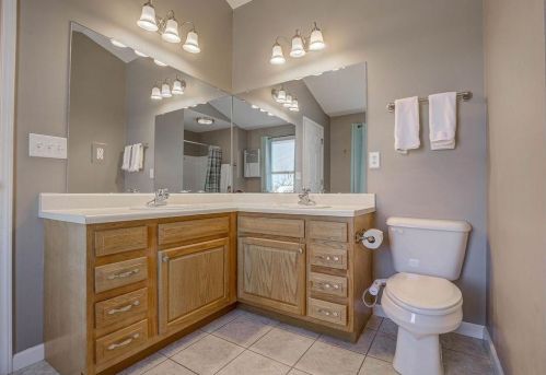 39 Autumn Dr, Miami OH 45056-8757 exterior