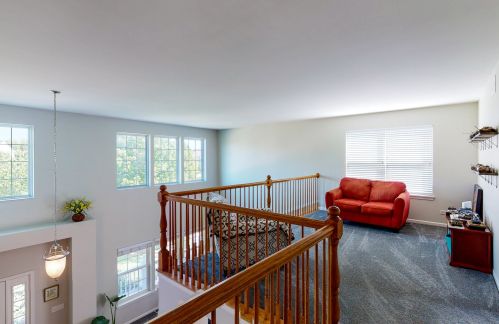 725 Bluebell Ln, Pingree Grove IL  60140-9154 exterior