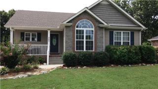 303 Meadow Ln, Portland, TN 37148-2210