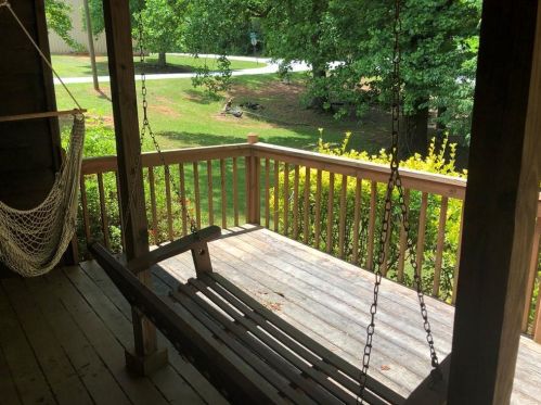 6 Harriette Dr, Stockbridge GA  30281-3867 exterior