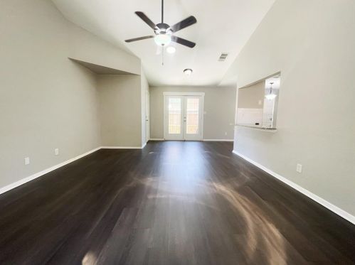 3209 Forest Creek Dr, Fort Worth TX  76123-1081 exterior