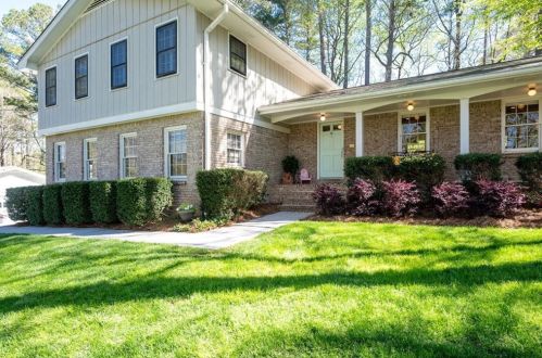 2522 Fontainebleau Dr, Atlanta GA  30360-1230 exterior