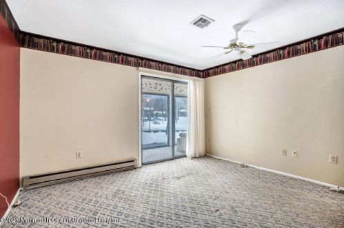 3 Manchester Ct, Tinton Falls NJ 07701-5492 exterior