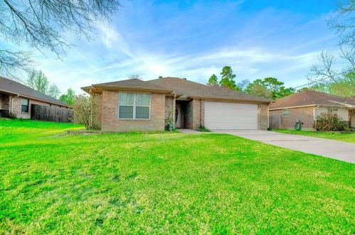 135 Mosley Ln, Huntsville, TX 77340-7252