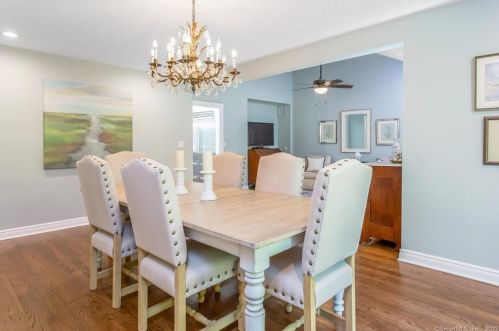 30 Carrington Dr, Greenwich CT  06831-3119 exterior
