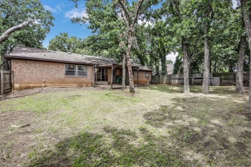 6752 Shadydale Ct, Fort Worth, TX 76182-7607