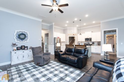 2368 Cotton Gin Row, Jefferson GA  30549-8811 exterior