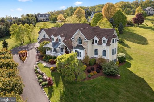 3 Wonderview Way, Lebanon, NJ 08833-5102