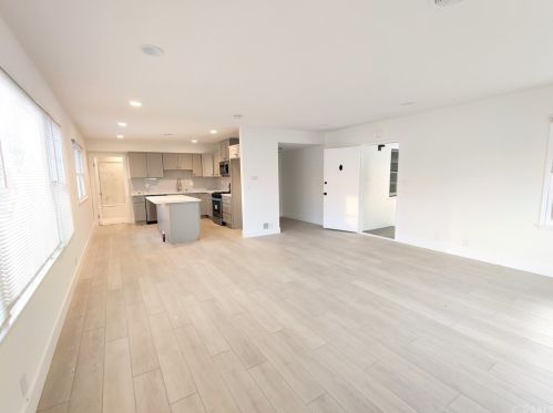 516 Chestnut St, Anaheim CA  92805-7020 exterior