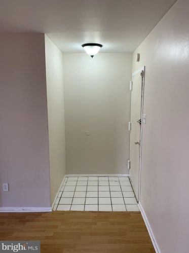 2904 Kings Chapel Rd, Falls Church, VA 22042-1143