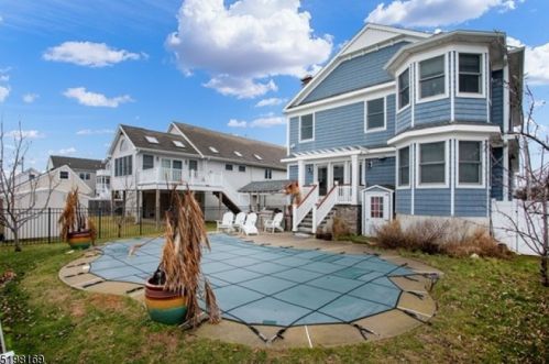 110 Sanborn Ave, Point Pleasant Beach, NJ 08742-2658