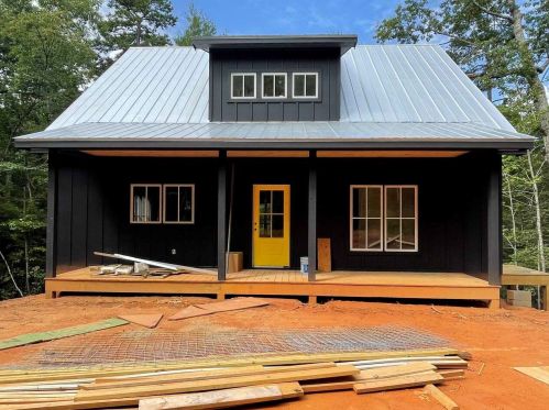 654 Brandon Mill Rd, Lakemont, GA 30552-2808