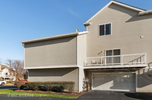 3103 Woodside Dr, Joliet IL  60431-8825 exterior