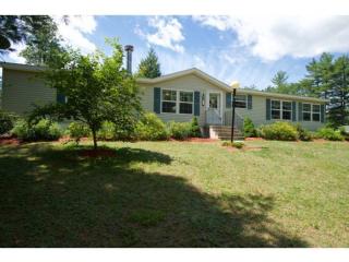 20 Cormier Dr, Rochester, NH 03867-5206