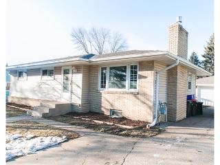 1983 Kingston Ave, Saint Paul MN  55109-4701 exterior