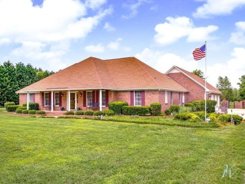 925 Autumn Run, Wedgefield, SC 29168-9264
