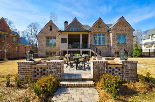 628 Crescent River Pass, Suwanee GA  30024 exterior