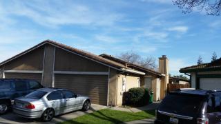 6118 Village Green Dr, Stockton, CA 95210-3483