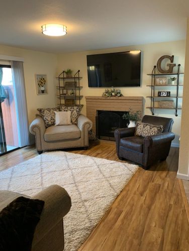 1915 Mills Ave, Lodi, CA 95242-4474