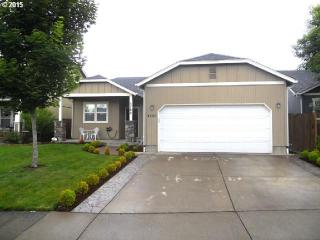 5782 Montclaire Way, Springfield, OR 97478-7735